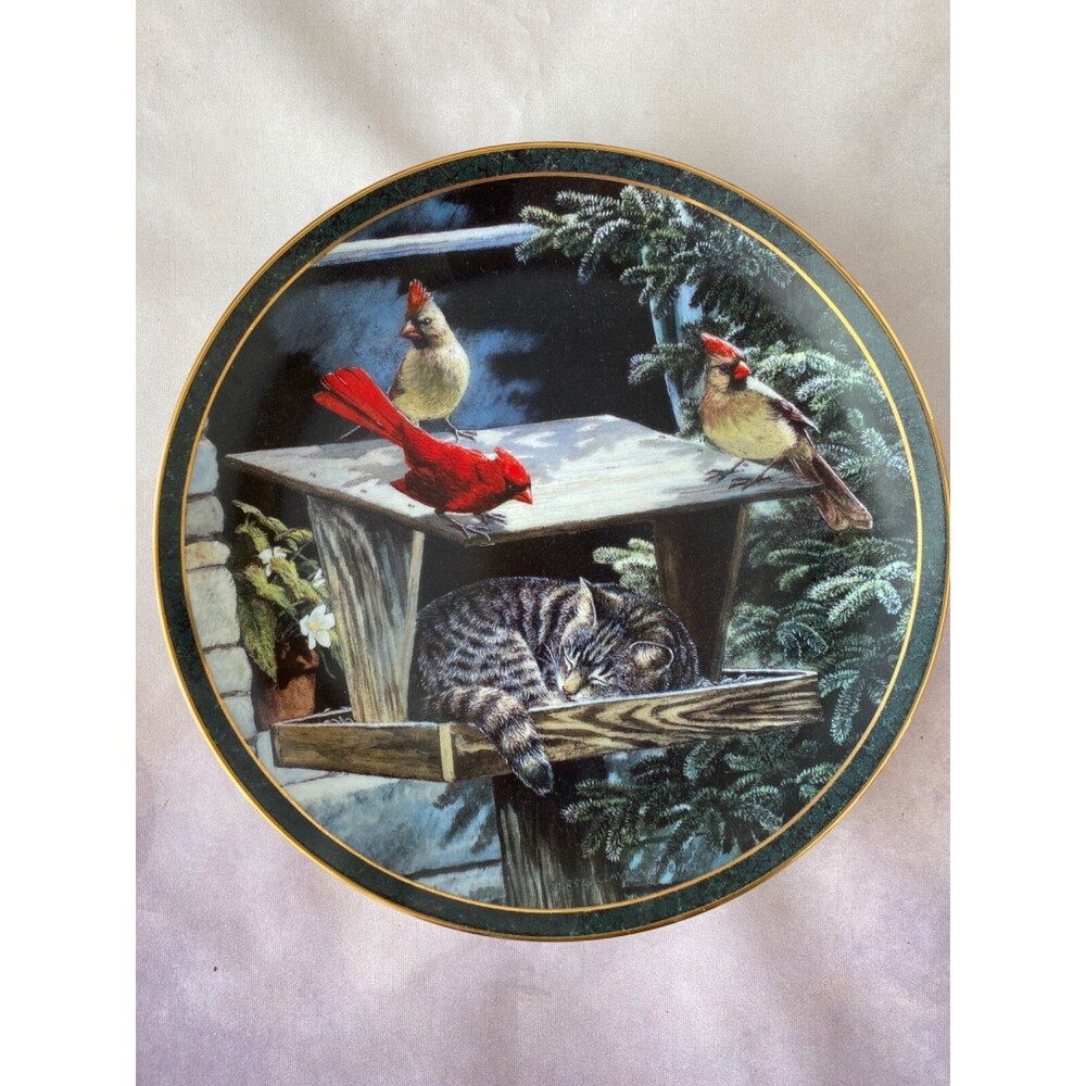 Decorative porcelain Plate CAT NAP Bird Cardinals Persis Weirs vintage 1984